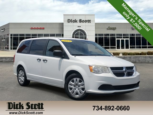 2019 Dodge Grand Caravan SE's photo
