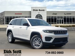 2025 Jeep Grand Cherokee Laredo Sport Utility
