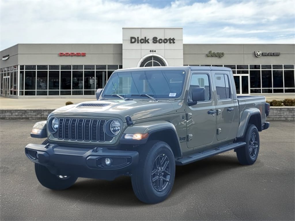 New 2025 Jeep Gladiator Sport Pickup