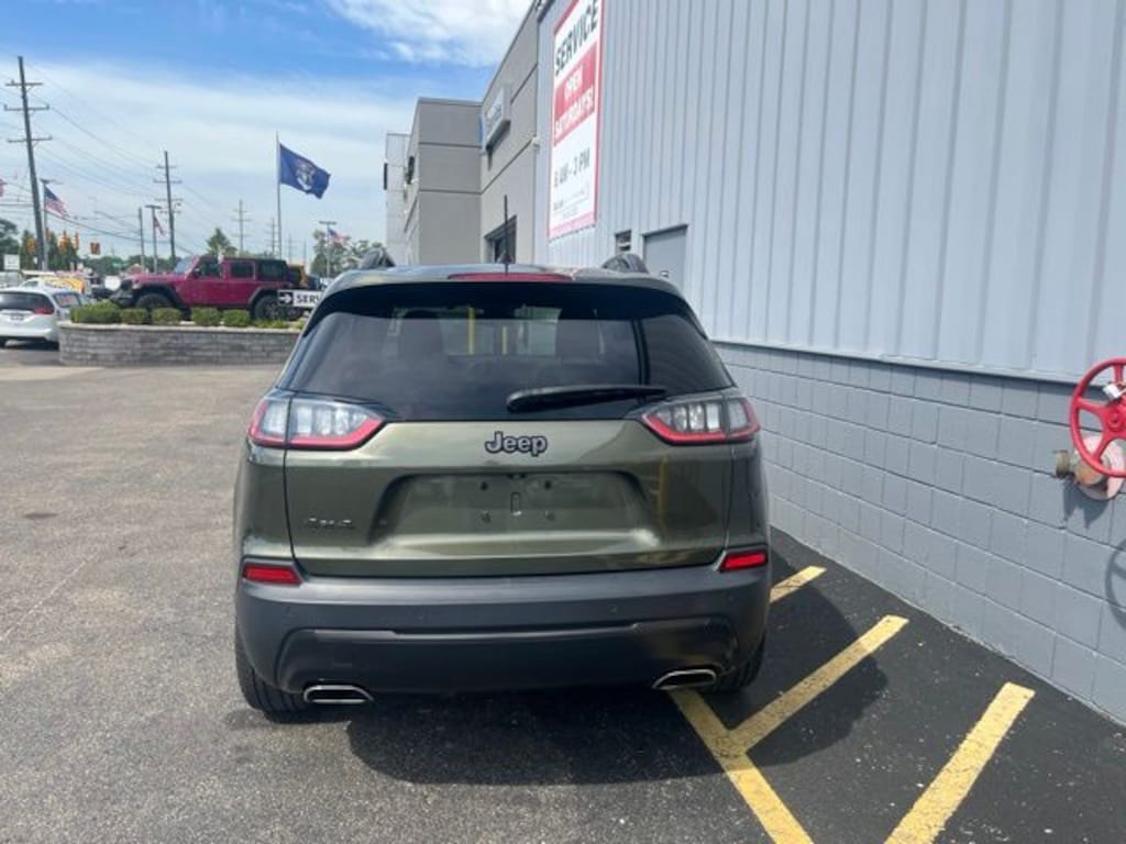 Used 2021 Jeep Cherokee Latitude Lux SUV