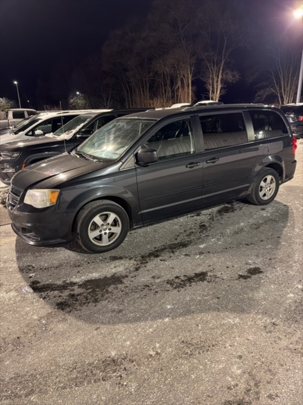 Used 2012 Dodge Grand Caravan SXT Minivan/Van