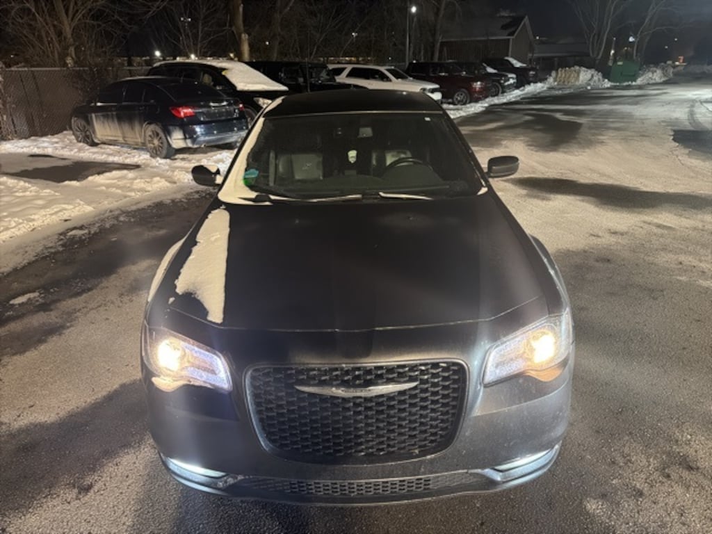 Used 2018 Chrysler 300 S Sedan