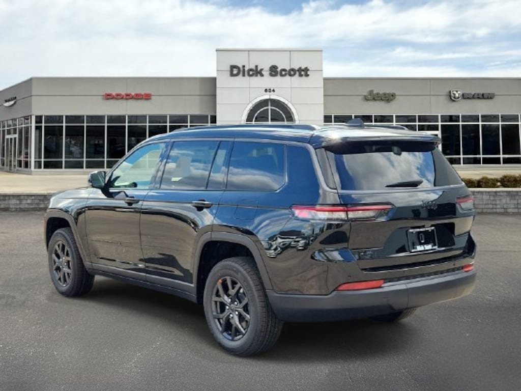 New 2027 Jeep Grand Cherokee L Laredo Sport Utility