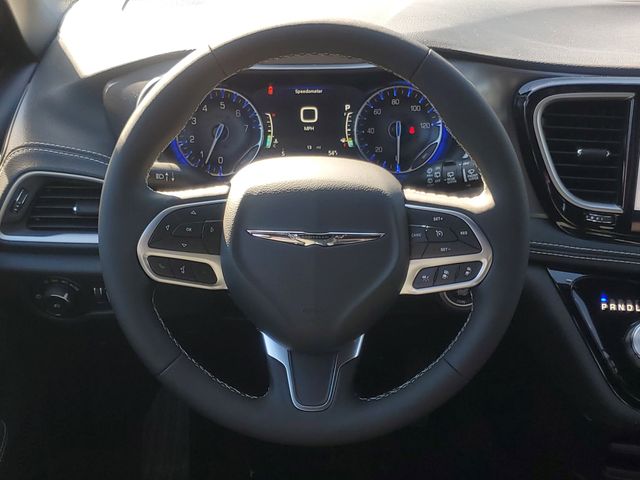 2026 Chrysler Pacifica Select - Photo 18