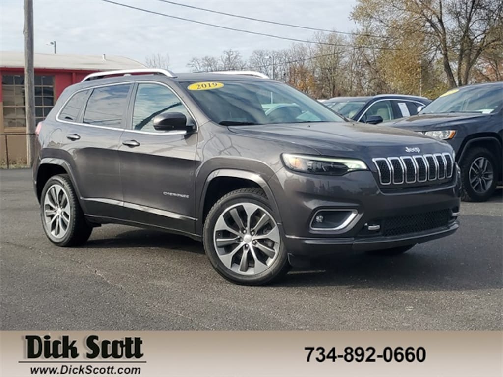 Used 2019 Jeep Cherokee Overland SUV