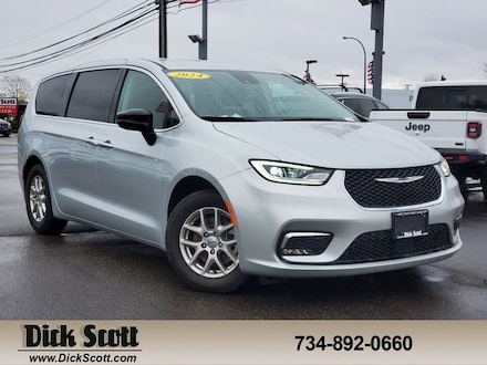 2024 Chrysler Pacifica Touring L Minivan/Van