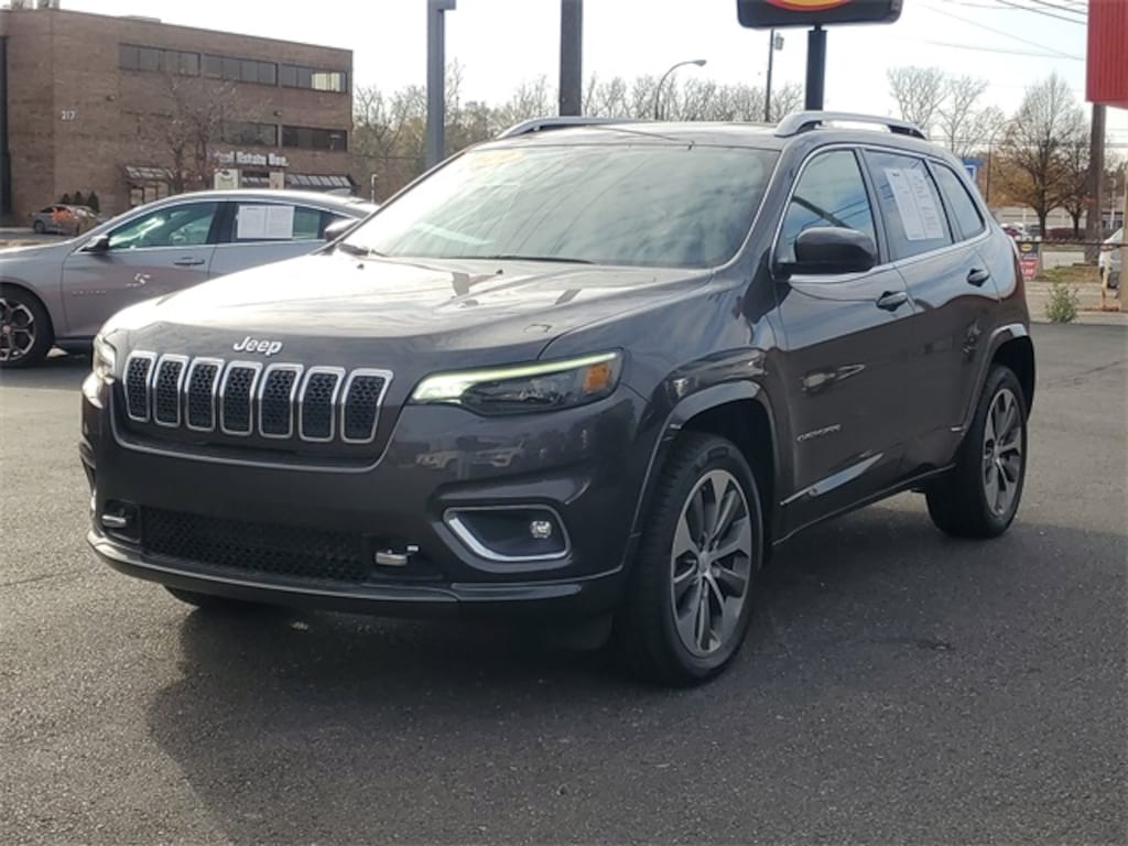 Used 2019 Jeep Cherokee Overland SUV