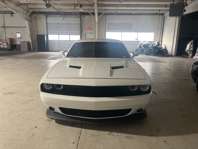 Used 2018 Dodge Challenger R/T with VIN 2C3CDZBT2JH252248 for sale in Plymouth, MI