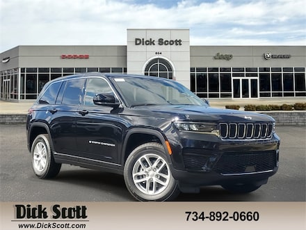 2025 Jeep Grand Cherokee Laredo Sport Utility