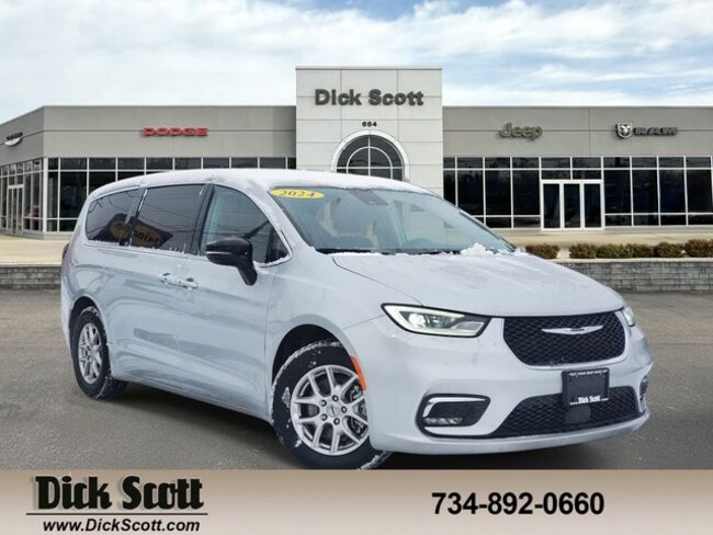 2024 Chrysler Pacifica Touring L Minivan/Van