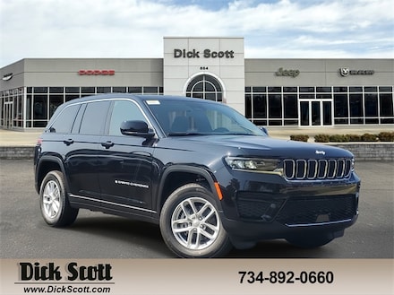 2025 Jeep Grand Cherokee Laredo Sport Utility
