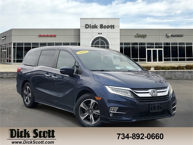 2019 Honda Odyssey Touring's photo