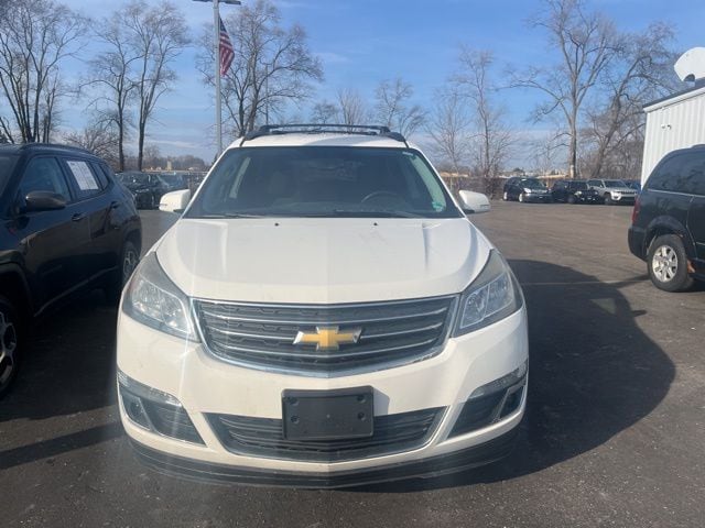 Used 2014 Chevrolet Traverse 2LT with VIN 1GNKVHKD8EJ376740 for sale in Plymouth, MI