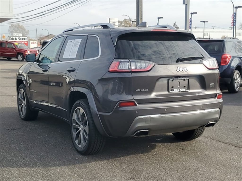 Used 2019 Jeep Cherokee Overland SUV