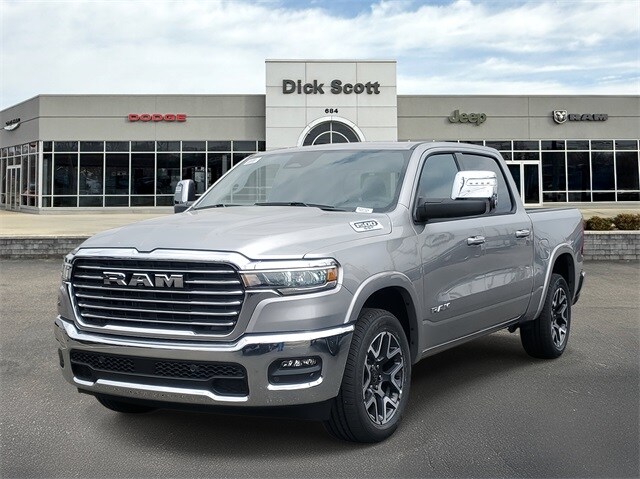 2025 Ram 1500 Laramie photo 2