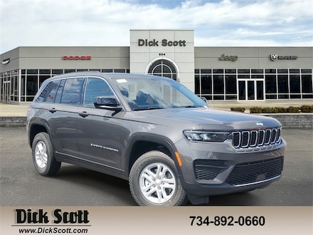 2025 Jeep Grand Cherokee Laredo Sport Utility