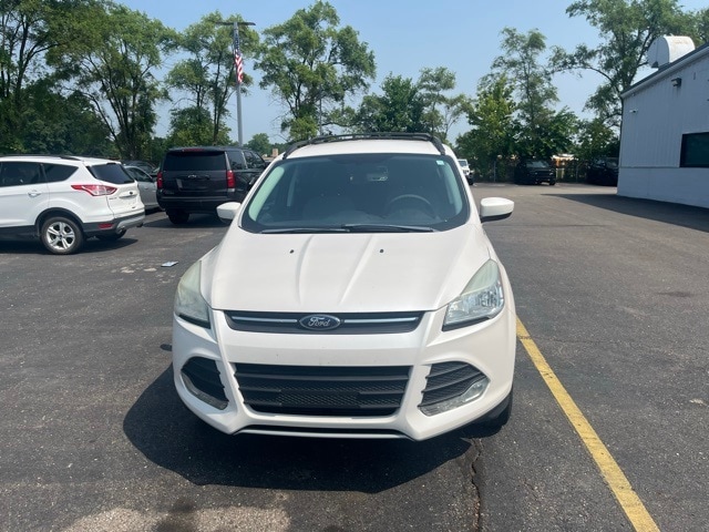 Used 2013 Ford Escape SE with VIN 1FMCU9GX5DUC53835 for sale in Plymouth, MI
