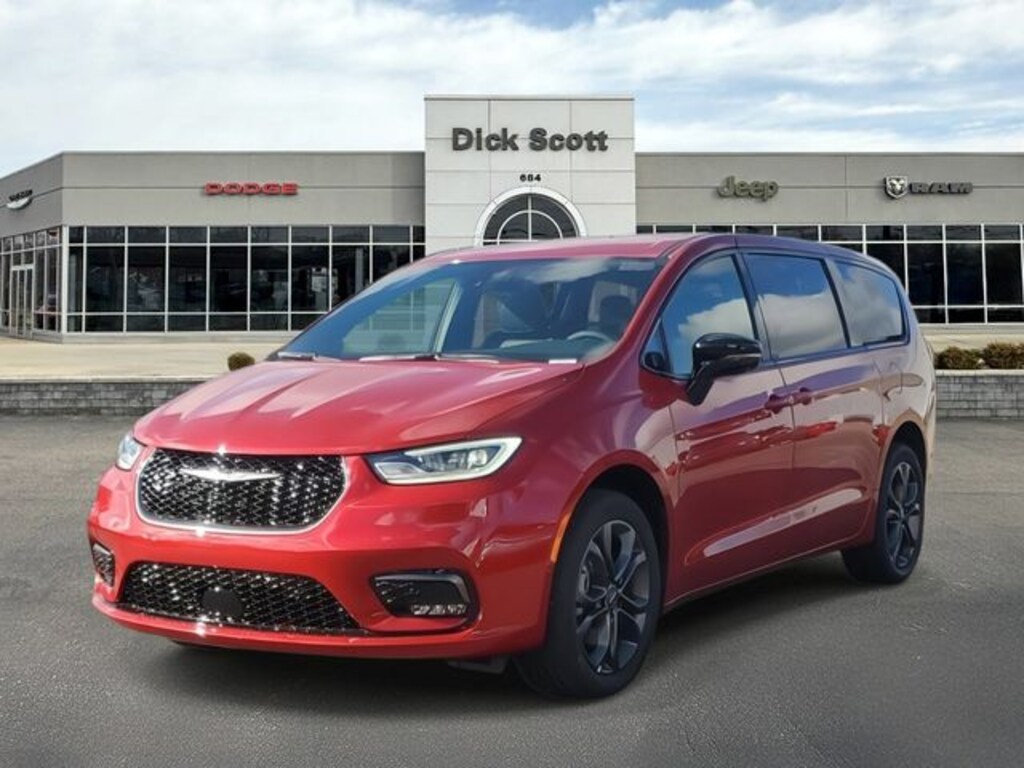 New 2026 Chrysler Pacifica Select Passenger Van