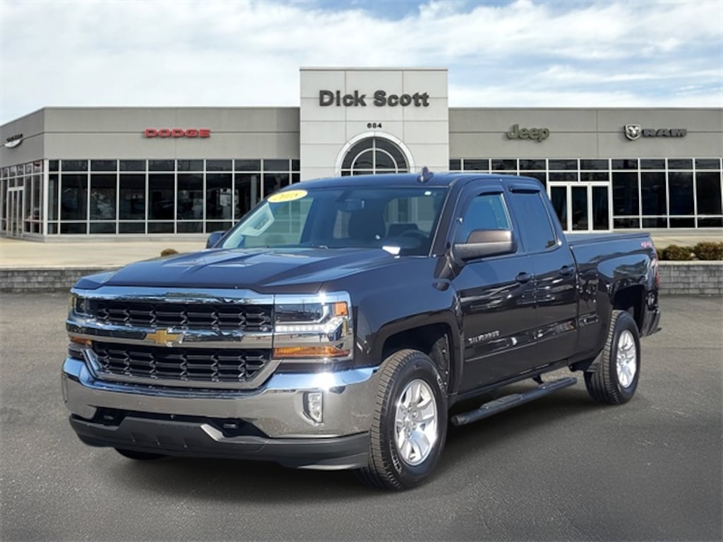 Used 2018 Chevrolet Silverado 1500 LT Truck