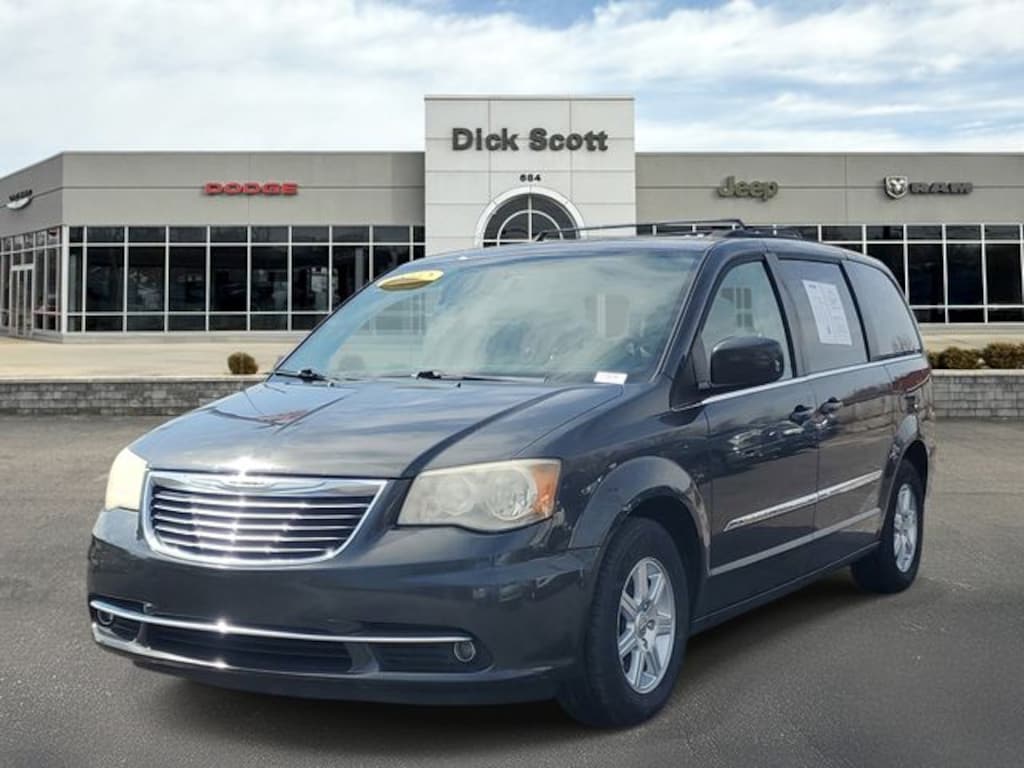 Used 2012 Chrysler Town & Country Touring Minivan/Van
