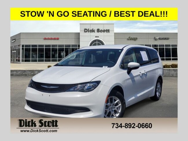 2023 Chrysler Voyager LX Minivan/Van