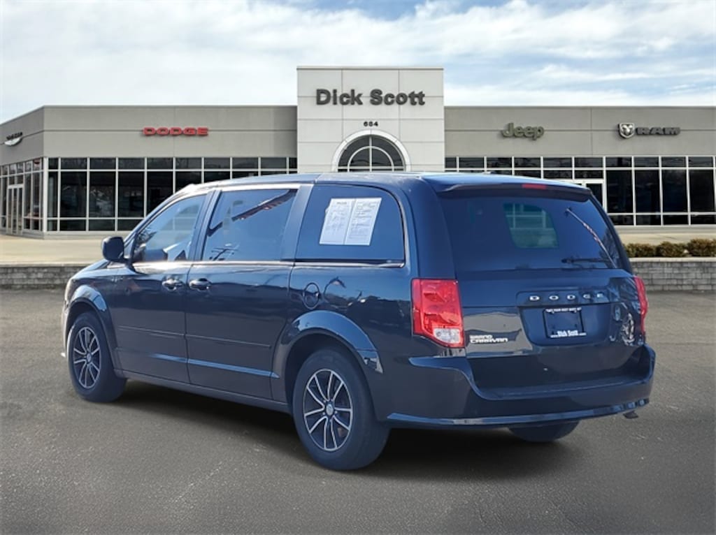 Used 2015 Dodge Grand Caravan SE Minivan/Van