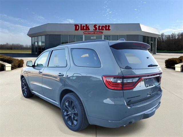 2025 Dodge Durango R/T Plus photo 2