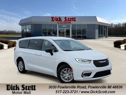 2026 Chrysler Pacifica Select Passenger Van