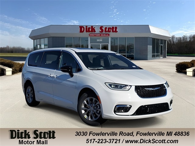 2026 Chrysler Pacifica Limited's photo