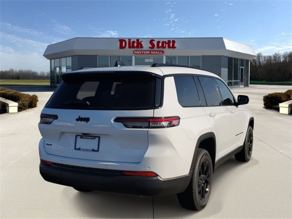 New 2025 Jeep Grand Cherokee L Laredo Sport Utility