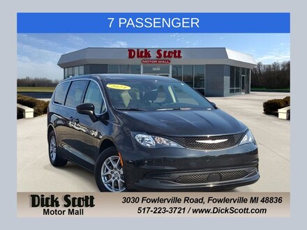 2024 Chrysler Voyager LX Minivan/Van