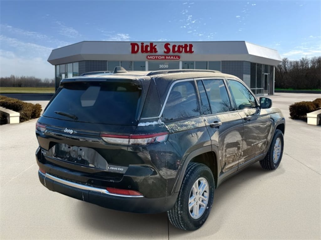 New 2025 Jeep Grand Cherokee Laredo Sport Utility