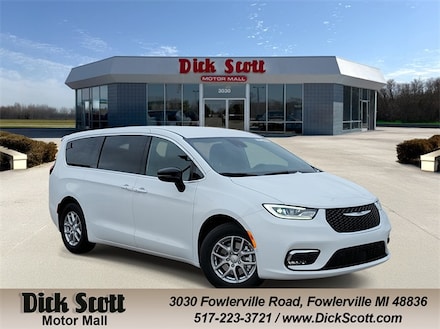 2026 Chrysler Pacifica Select Passenger Van