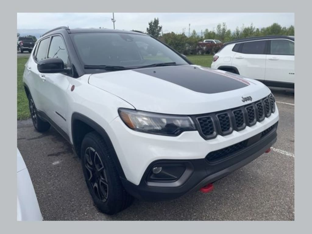 Used 2025 Jeep Compass Trailhawk SUV