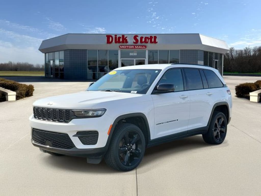 Used 2023 Jeep Grand Cherokee Altitude X SUV