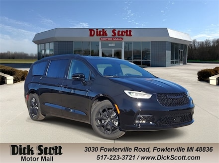 2026 Chrysler Pacifica Select Passenger Van
