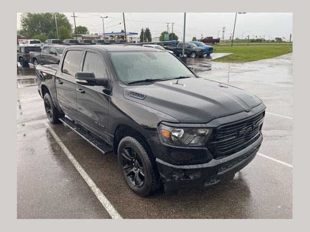 2021 RAM 1500 Big Horn/Lone Star 4x4 Crew Cab 5'7's photo