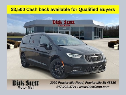 2026 Chrysler Pacifica Select Passenger Van