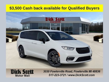 2026 Chrysler Pacifica Select Passenger Van