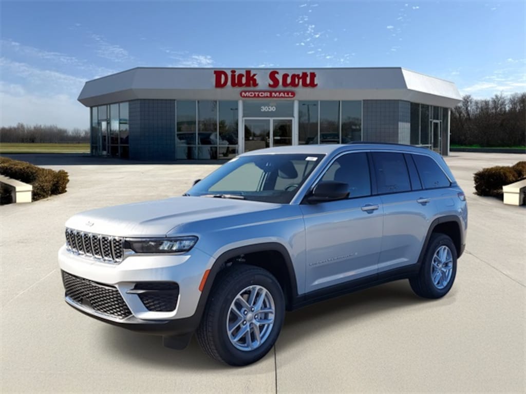 New 2025 Jeep Grand Cherokee Laredo Sport Utility