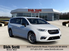 2026 Chrysler Pacifica Limited Passenger Van