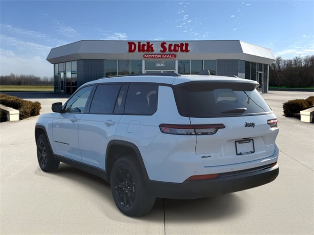 New 2025 Jeep Grand Cherokee L Laredo Sport Utility