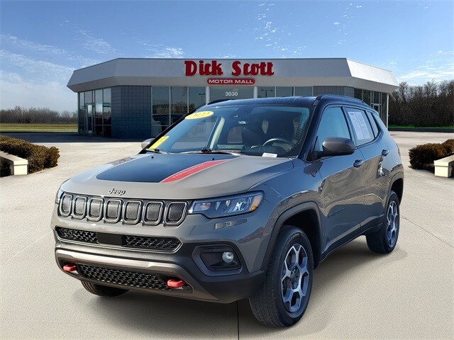 2022 Jeep Compass Trailhawk photo 2