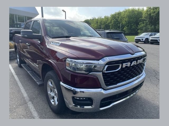 2025 RAM 1500 Big Horn/Lone Star 4x4 Crew Cab 5'7's photo