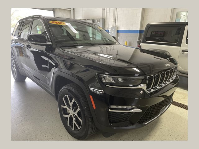 Used 2024 Jeep Grand Cherokee Limited SUV