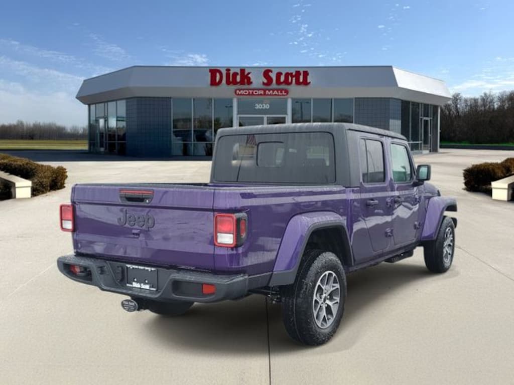 New 2026 Jeep Gladiator Sport Pickup