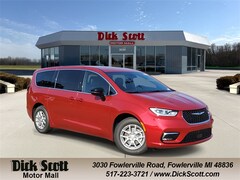 2025 Chrysler Pacifica Select Passenger Van