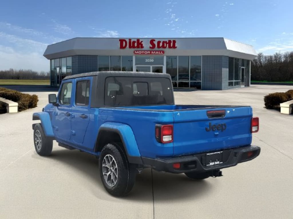 New 2026 Jeep Gladiator Sport Pickup