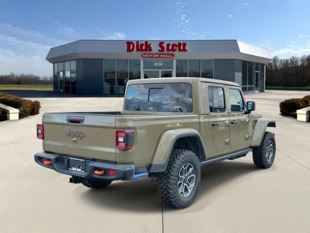 New 2026 Jeep Gladiator Mojave Pickup
