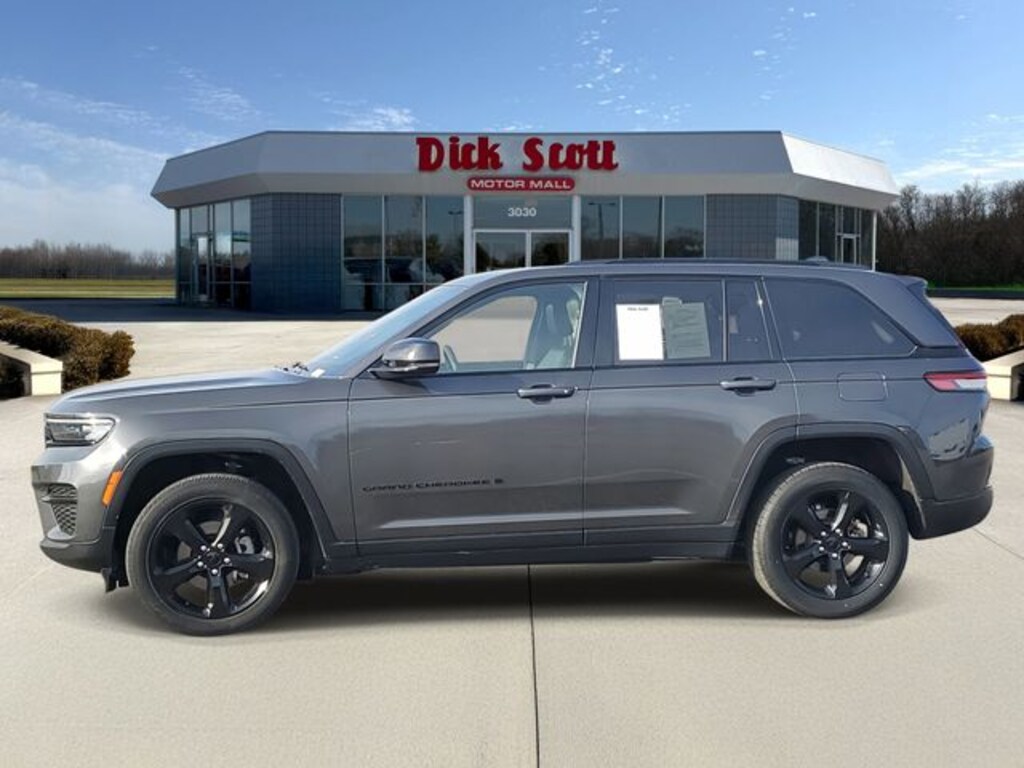 Used 2023 Jeep Grand Cherokee Altitude X SUV